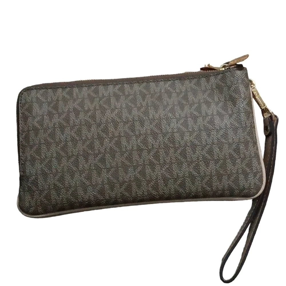 Michael Michael Kors Double Zipper Wristlet